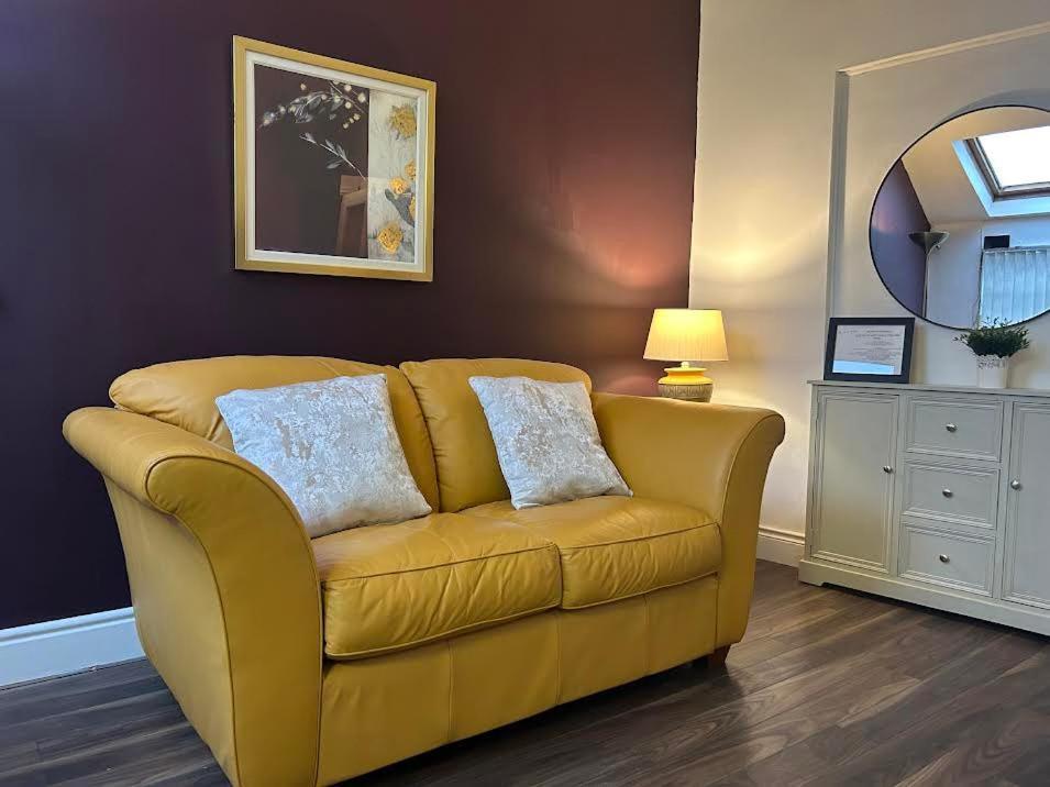 Serenity Longford Luaran gambar